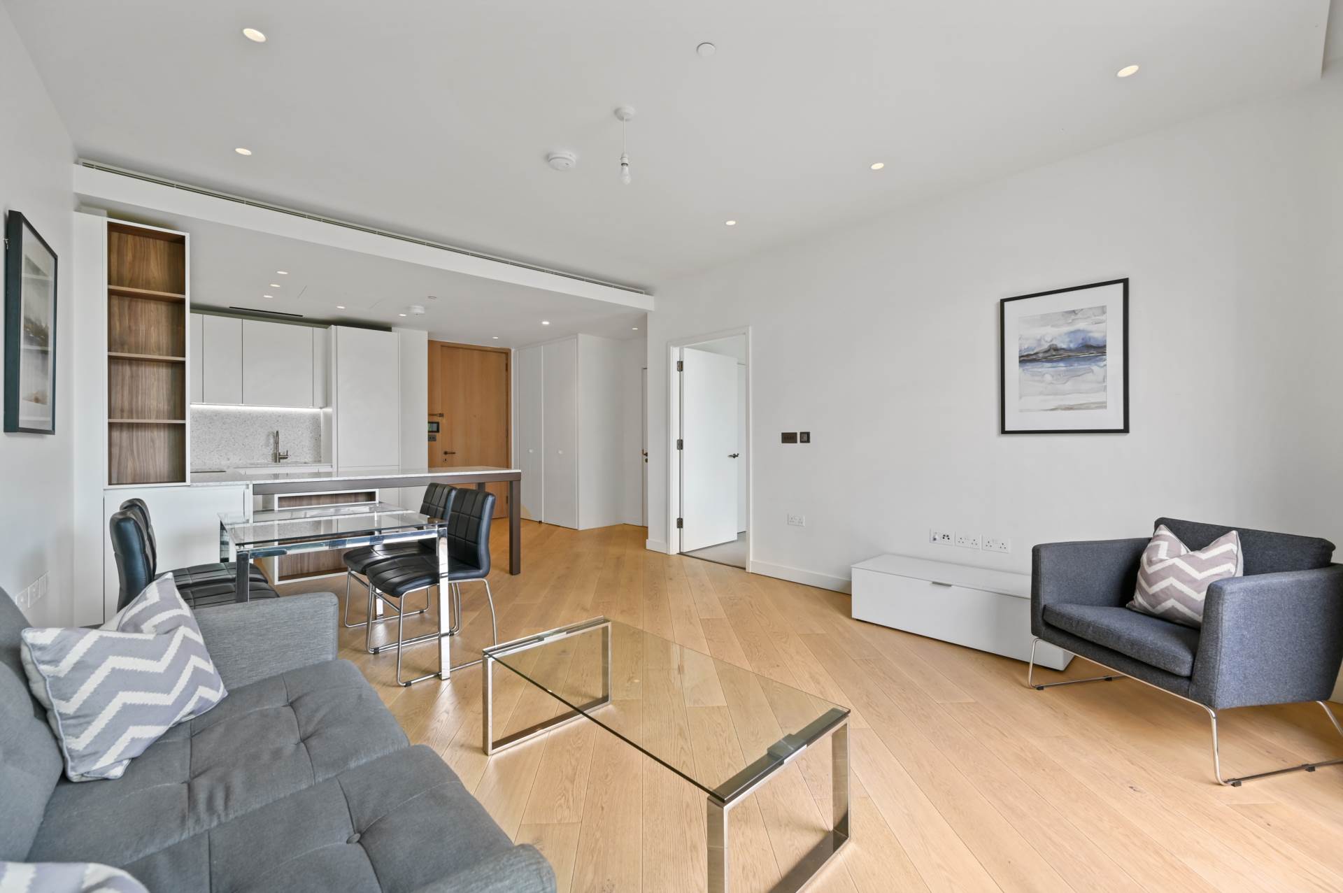 Additional Property Image 1 bedroom Apartment for sale in London 8