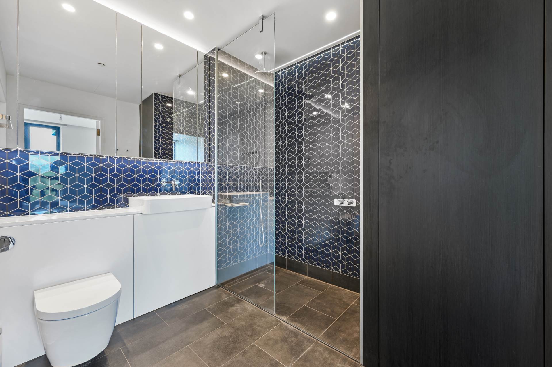 Additional Property Image 1 bedroom Apartment for sale in London 11