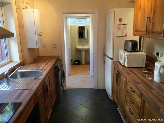 3 bedroom Terraced to rent in London