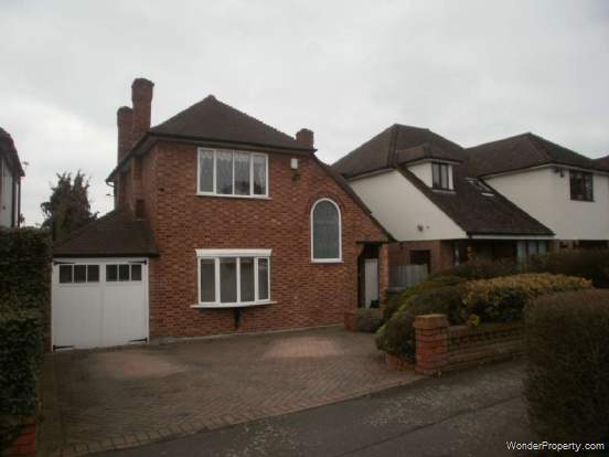 4 bedroom Detached to rent in Woodford Green
