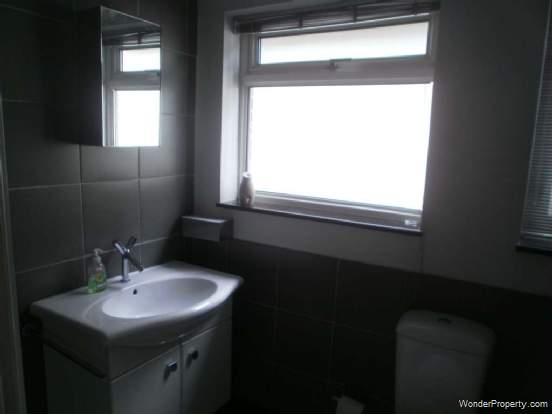 Additional Property Image 4 bedroom Detached to rent in Woodford Green 11