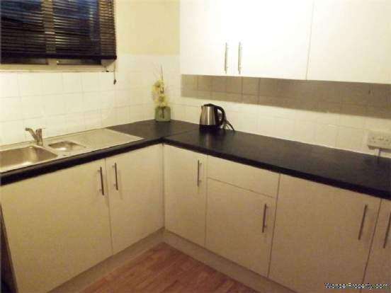 3 bedroom Flat to rent in Enfield