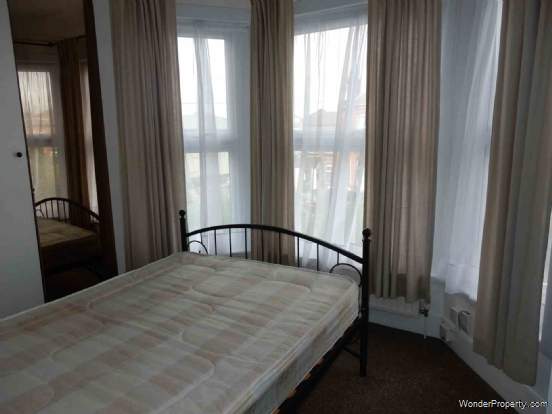Additional Property Image 2 bedroom Flat to rent in Ilford 4
