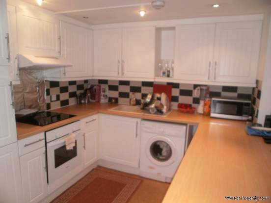 2 bedroom Flat to rent in Ilford