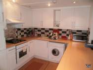 2 bedroom Flat to rent in Ilford