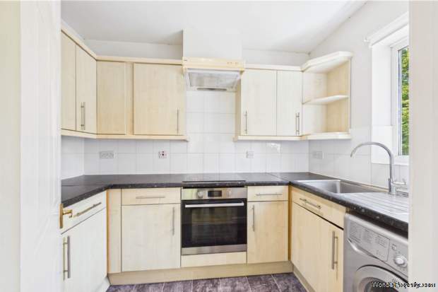 Additional Property Image 2 bedroom Apartment for sale in Hemel Hempstead 5