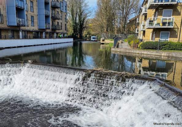 Additional Property Image 2 bedroom Apartment for sale in Hemel Hempstead 11