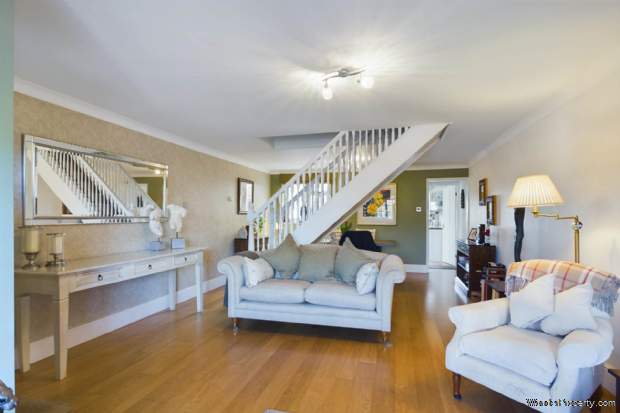 Additional Property Image 3 bedroom End of Terrace for sale in Hemel Hempstead 3