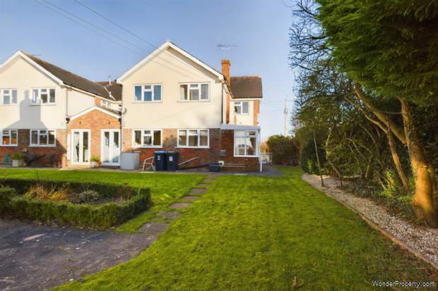 Additional Property Image 3 bedroom End of Terrace for sale in Hemel Hempstead 9