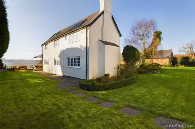 Additional Property Image 3 bedroom End of Terrace for sale in Hemel Hempstead 10