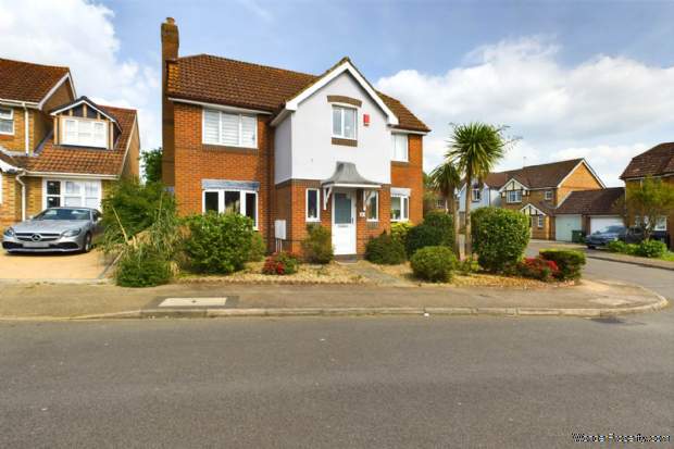 4 bedroom Detached for sale in Hemel Hempstead