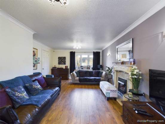 Additional Property Image 4 bedroom Detached for sale in Hemel Hempstead 4