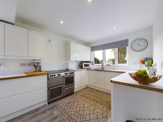 Additional Property Image 4 bedroom Detached for sale in Hemel Hempstead 10