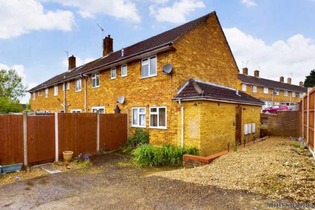 Additional Property Image 2 bedroom Maisonette for sale in Hemel Hempstead 9