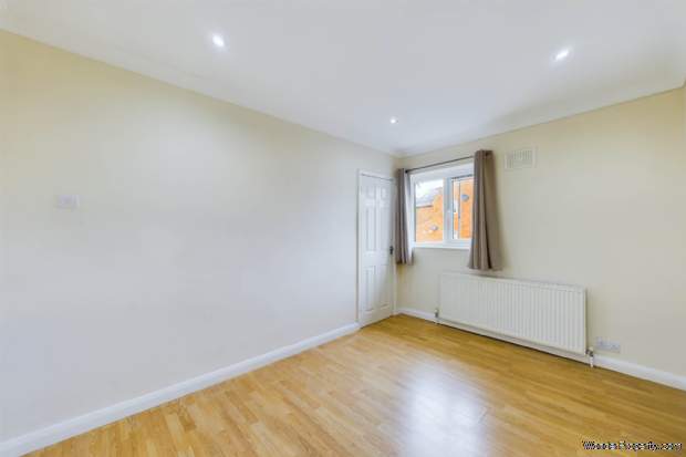Additional Property Image 2 bedroom Maisonette for sale in Hemel Hempstead 11