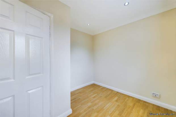 Additional Property Image 2 bedroom Maisonette for sale in Hemel Hempstead 15