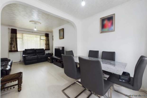 Additional Property Image 3 bedroom House for sale in Hemel Hempstead 5