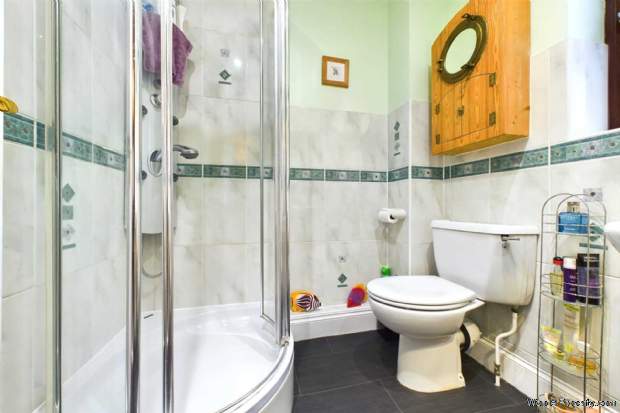 Additional Property Image 4 bedroom Detached for sale in Hemel Hempstead 12