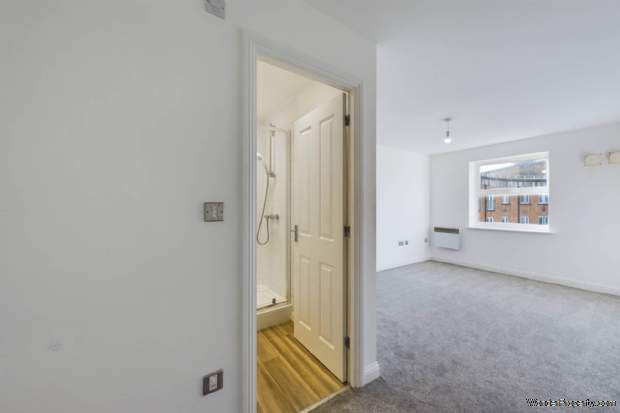 Additional Property Image 2 bedroom Apartment for sale in Hemel Hempstead 8