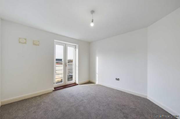 Additional Property Image 2 bedroom Apartment for sale in Hemel Hempstead 9