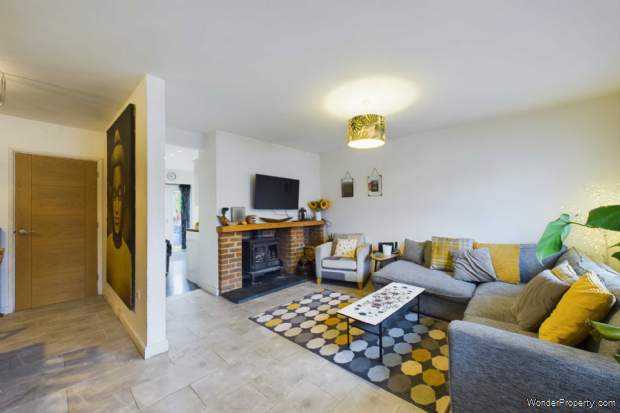 Additional Property Image 3 bedroom House for sale in Hemel Hempstead 3