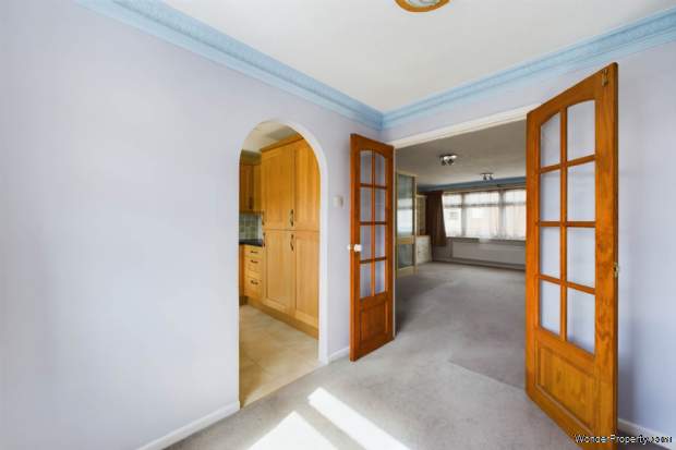 Additional Property Image 3 bedroom House for sale in Hemel Hempstead 6