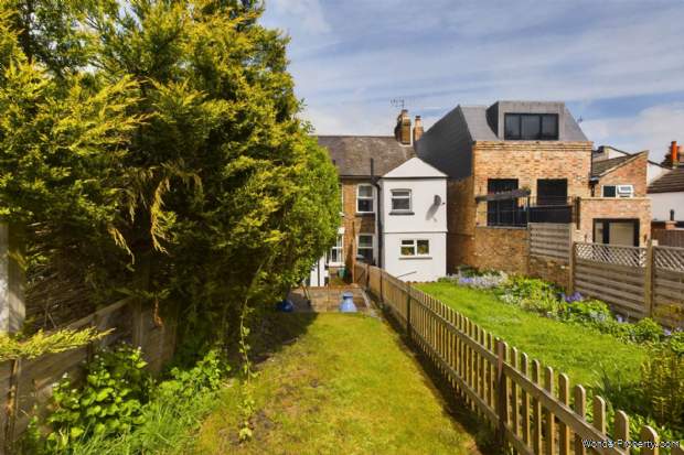 Additional Property Image 2 bedroom Cottage for sale in Hemel Hempstead 17