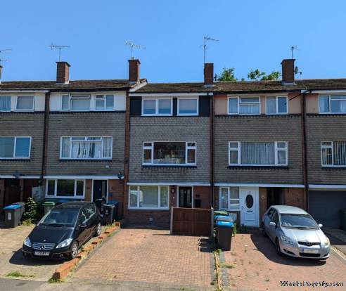 Additional Property Image 4 bedroom Town House for sale in Hemel Hempstead 2