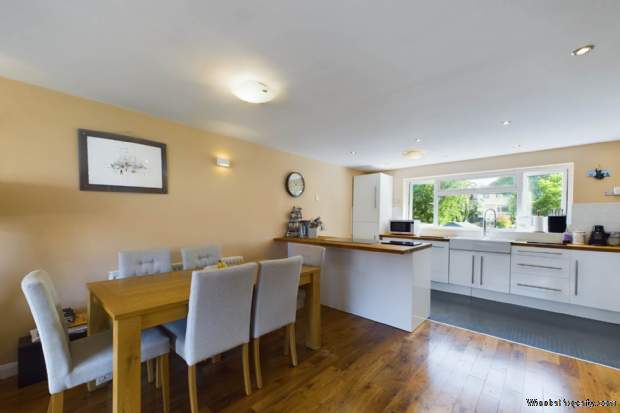 Additional Property Image 4 bedroom Town House for sale in Hemel Hempstead 14