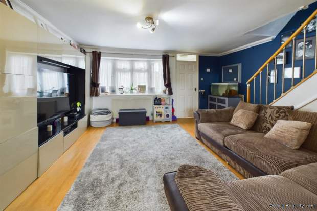 Additional Property Image 3 bedroom House for sale in Hemel Hempstead 6