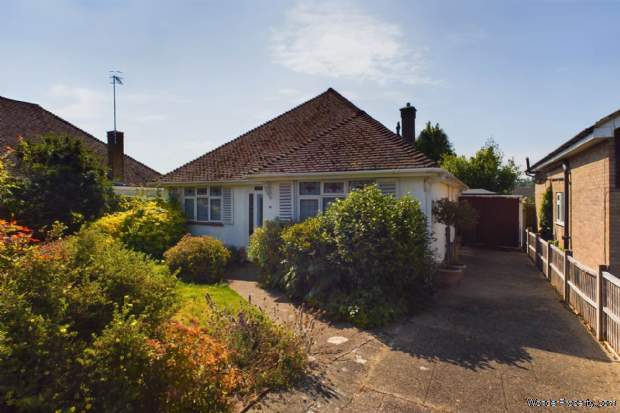 2 bedroom Bungalow for sale in Hemel Hempstead