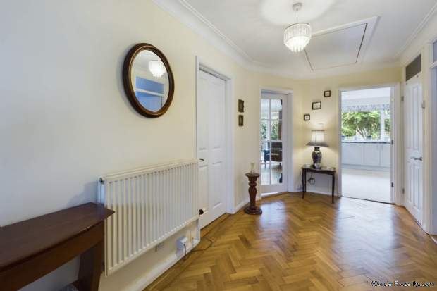 Additional Property Image 2 bedroom Bungalow for sale in Hemel Hempstead 2