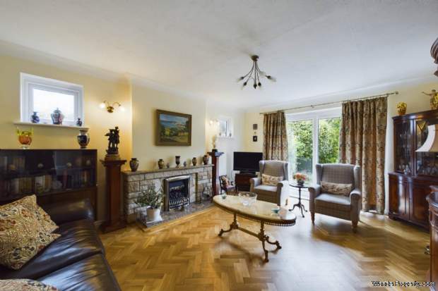 Additional Property Image 2 bedroom Bungalow for sale in Hemel Hempstead 3
