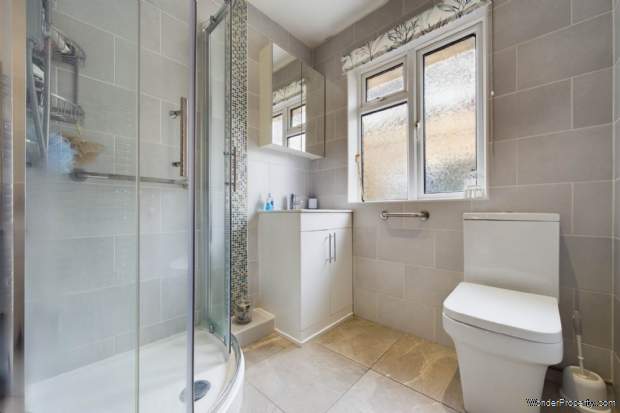 Additional Property Image 2 bedroom Bungalow for sale in Hemel Hempstead 8