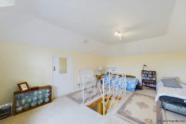 Additional Property Image 2 bedroom Bungalow for sale in Hemel Hempstead 10