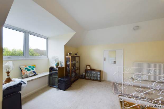 Additional Property Image 2 bedroom Bungalow for sale in Hemel Hempstead 11