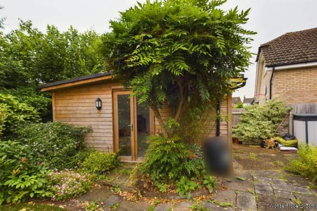 Additional Property Image 2 bedroom Bungalow for sale in Hemel Hempstead 13