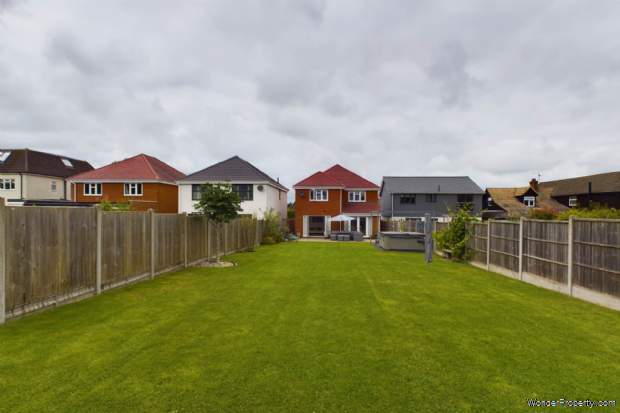 Additional Property Image 4 bedroom Detached for sale in Hemel Hempstead 2