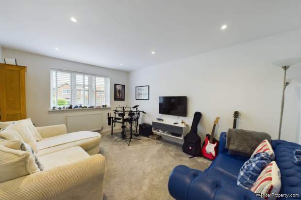 Additional Property Image 4 bedroom Detached for sale in Hemel Hempstead 9