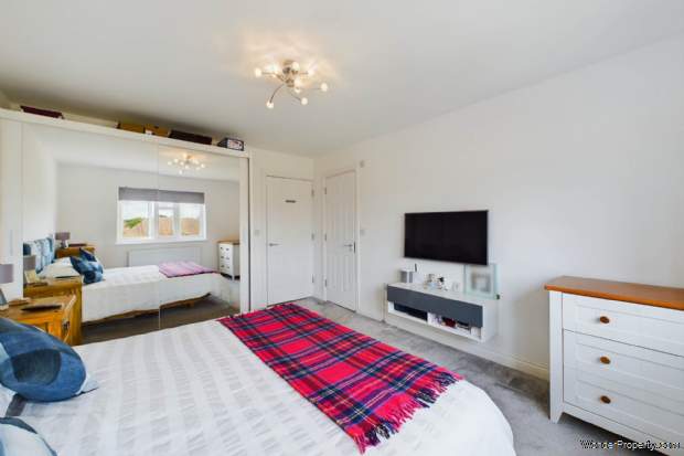 Additional Property Image 4 bedroom Detached for sale in Hemel Hempstead 14