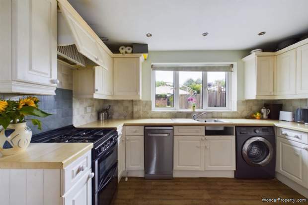 Additional Property Image 2 bedroom House for sale in Hemel Hempstead 6