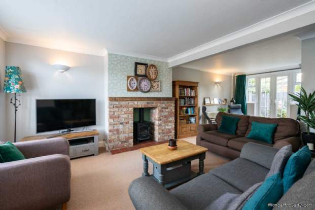 Additional Property Image 4 bedroom Semi Detached for sale in Hemel Hempstead 2