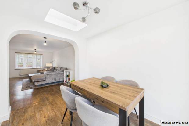 Additional Property Image 3 bedroom House for sale in Hemel Hempstead 4