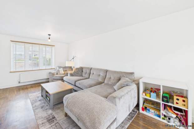Additional Property Image 3 bedroom House for sale in Hemel Hempstead 6