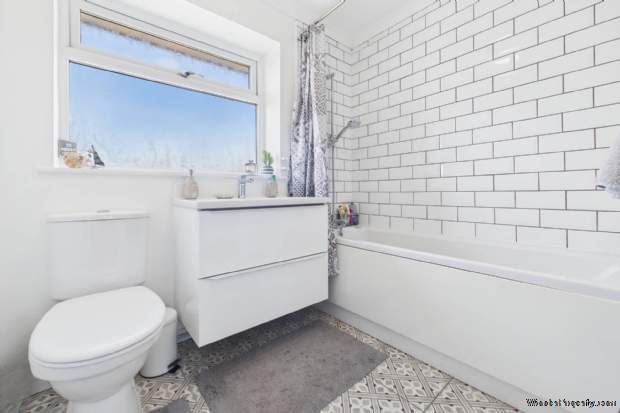 Additional Property Image 3 bedroom House for sale in Hemel Hempstead 16