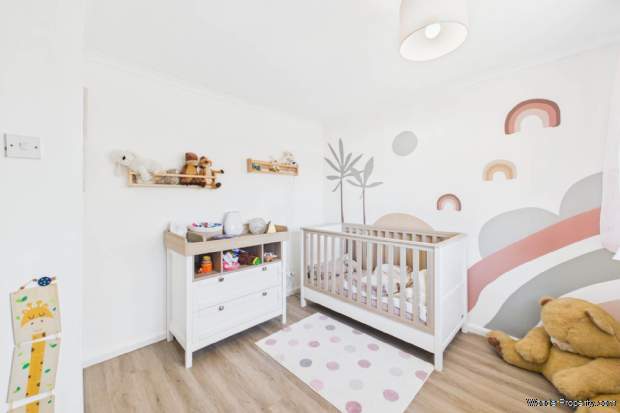 Additional Property Image 3 bedroom House for sale in Hemel Hempstead 17