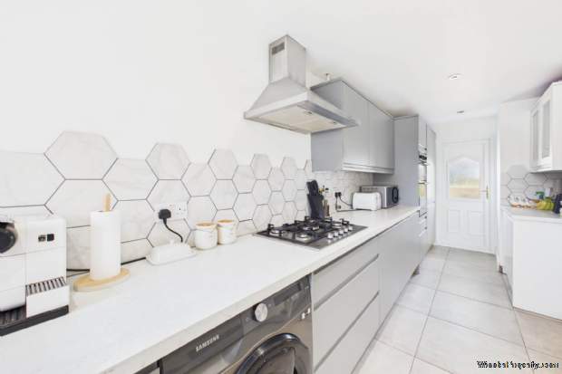 Additional Property Image 3 bedroom House for sale in Hemel Hempstead 9