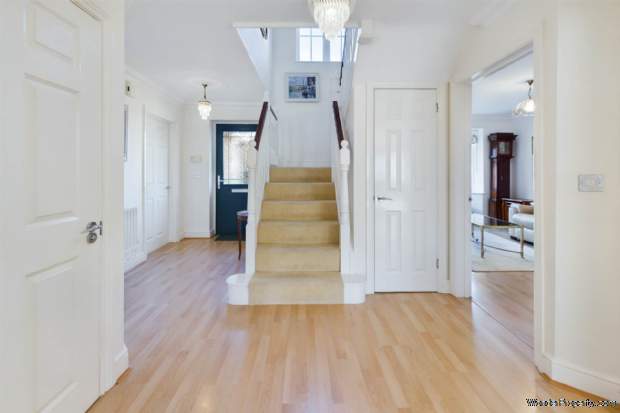 Additional Property Image 5 bedroom Detached for sale in Hemel Hempstead 13