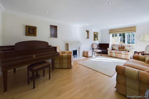 Additional Property Image 5 bedroom Detached for sale in Hemel Hempstead 14