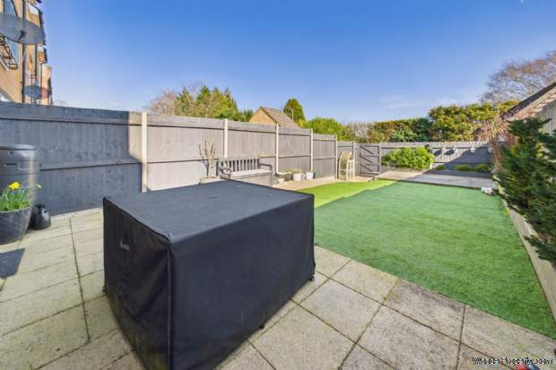 Additional Property Image 4 bedroom End of Terrace for sale in Hemel Hempstead 10